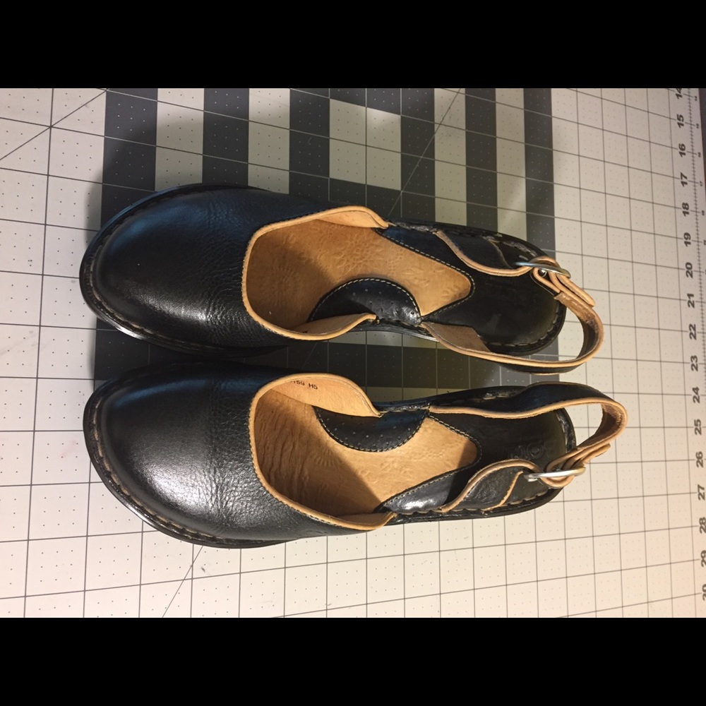 Born sandals size 7 black